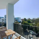 Residence B Livin - Oasis